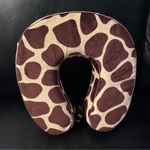 NEW velvety smooth travel neck pillow ✈️